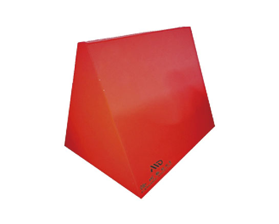 MD-4-001 跑酷三角墻